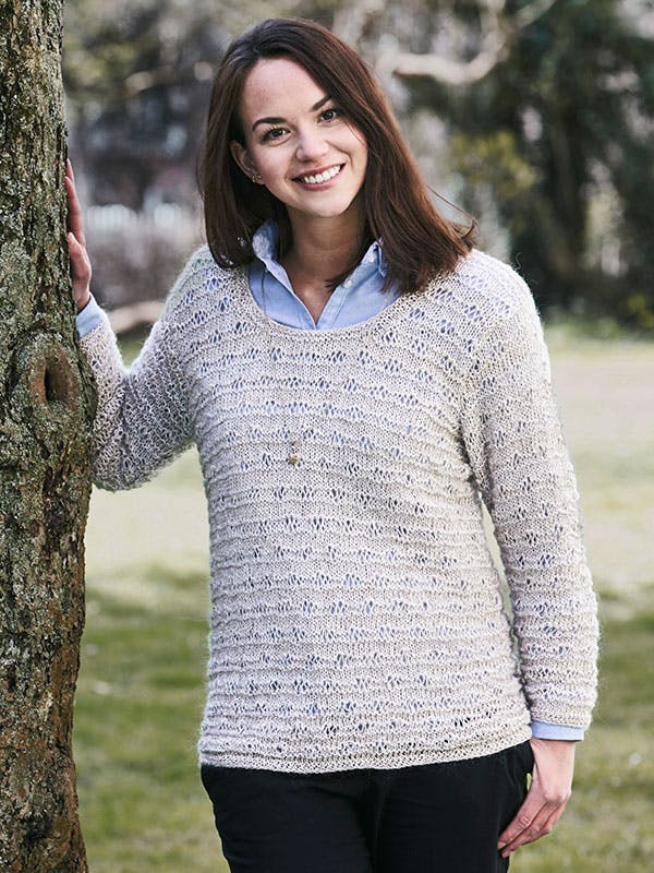 Strikkeopskrift: Sweater med hulmønster