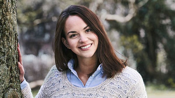 Strikkeopskrift: Sweater med hulmønster