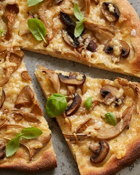 sprød svampepizza