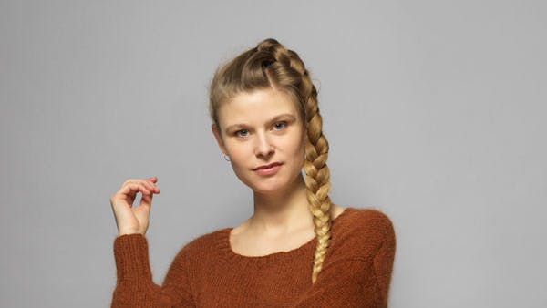 Strikkeopskrift: Oversize sweater med knapper