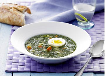Grønkålssuppe med gulerødder og kartofler