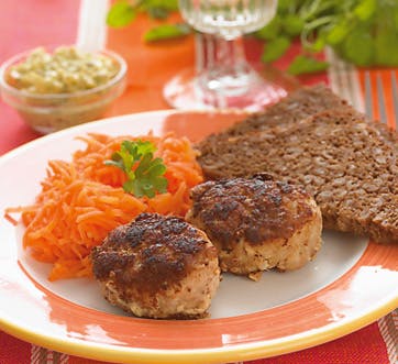 Fiskefrikadeller af torskefilet med smag af bacon og citron