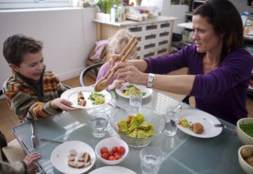 https://imgix.familiejournal.dk/media/c51190a5769b4616a2dd054fde2276d6.jpg