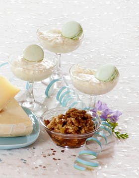 Champagne-syllabub er en glimrende nytårsdessert