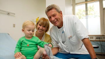 Mor Kristine har haft mange ture til Aalborg Sygehus med lille Konrad Foto: Henrik Bjerg