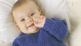 Strikket sweater med sømandsbobler