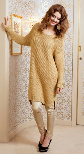 https://imgix.familiejournal.dk/media/websites/familiejournalen-dot-dk/website/2013/april/uge-14/haandarbejde/14-sweaterkjole-280.jpg