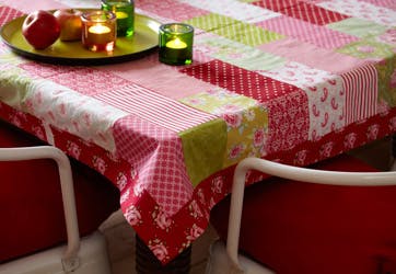 https://imgix.familiejournal.dk/media/websites/familiejournalen-dot-dk/website/2013/juni/uge-25/haand/25-dug-362.jpg
