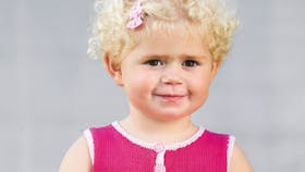 Supersød strikket pigetop