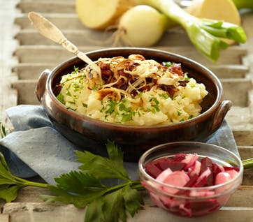 Brændende kærlighed med stegte løg og æbletern