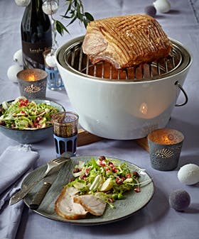 Flæskesteg og gås på grill