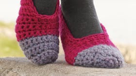 Varme, hæklede tøfler