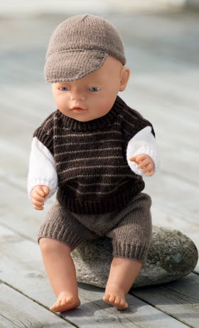 Strikket drengesæt til dukken