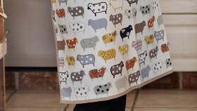 Sy matchende forklæde og grydelapper