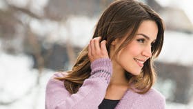 Strikket sweater med mønsterborter