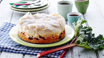 rabarberkage med marengs