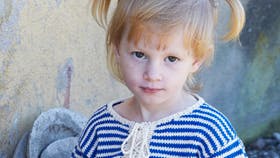 Strikket bluse til børn