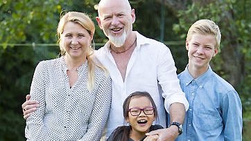 Det gode liv koster ikke nødvendigvis en masse penge, er Trine, Willi, Mathias og Mille enige om.