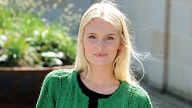 Strikket jakke med korte ærmer