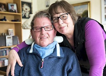 https://imgix.familiejournal.dk/media/websites/familiejournalen-dot-dk/website/2015/april/17/artikler/362-jens-og-birgit.jpg
