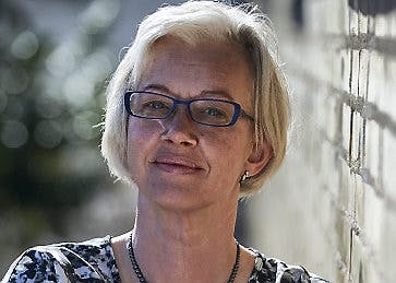 https://imgix.familiejournal.dk/media/websites/familiejournalen-dot-dk/website/2015/maj/19/artikler/19-hanne-dranker-art.jpg