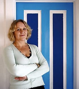 https://imgix.familiejournal.dk/media/websites/familiejournalen-dot-dk/website/2015/maj/20/artikler/20-inkontinens-280.jpg