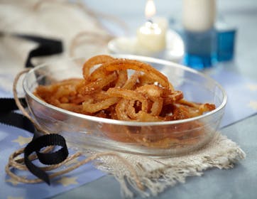 Hjemmelavede flæskesvær med chili