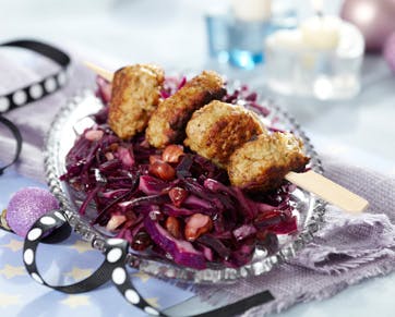Minideller og varm kålsalat