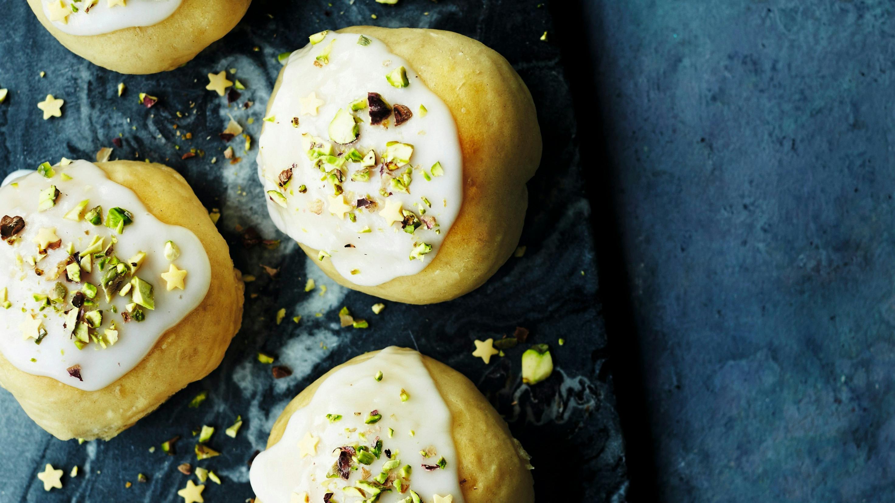 Fastelavnsboller med lemoncurd