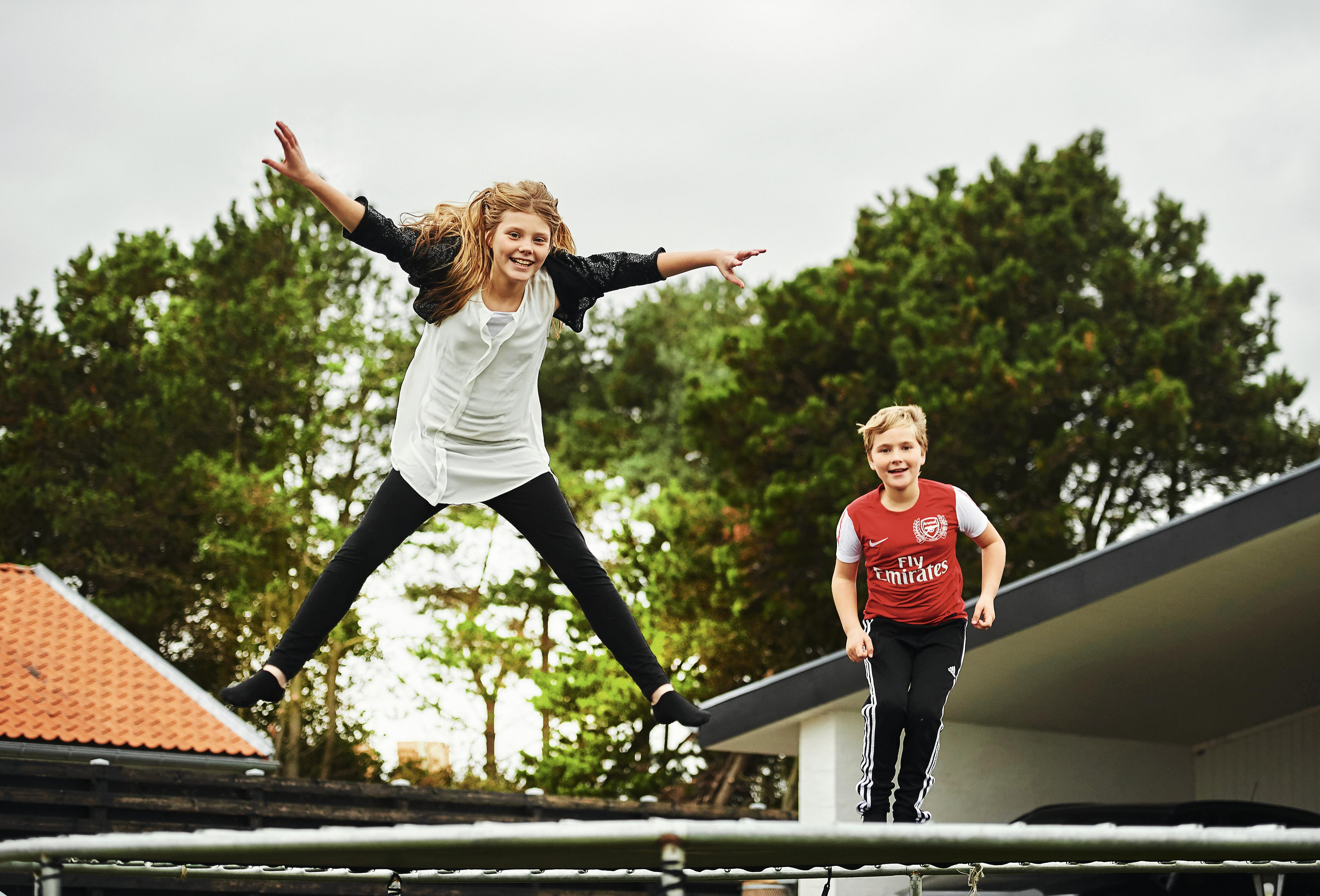 Victoria på 10 år overlevede en hjerneblødning og ville ikke ligge i koma